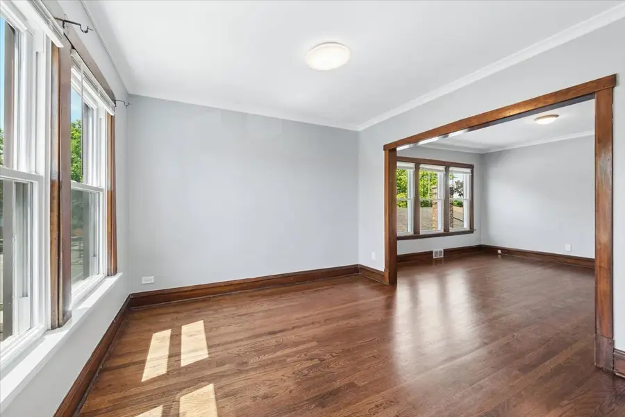 4854 W Winnemac Avenue, Chicago, IL 60630 - #2