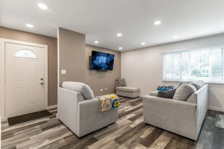 919 Gael Drive #A, Joliet, IL 60435 - #3