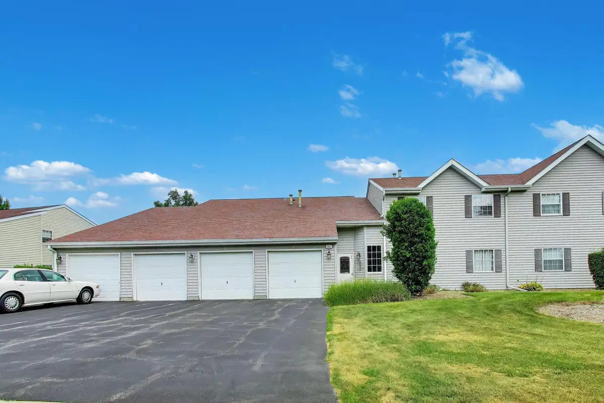 66 Gant Circle #E, Streamwood, IL 60107 - #1