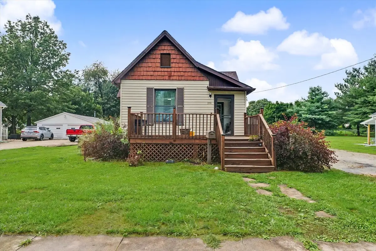 350 S Elm Street, Paxton, IL 60957 - #1
