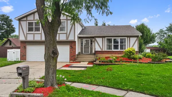 114 Wren Court, Glendale Heights, IL 60139