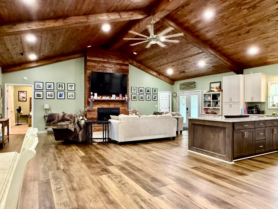 44 Woodland Drive, Metropolis, IL 62960 - #3