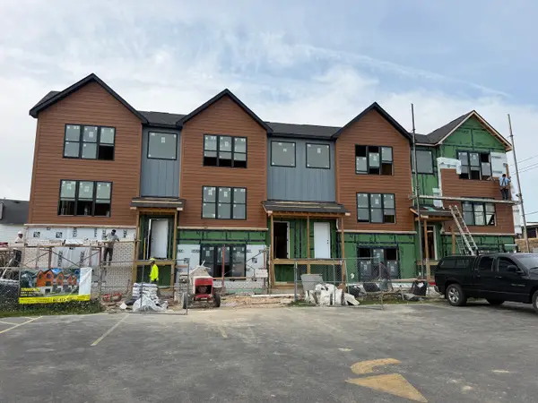 540 N Seymour Avenue #B, Mundelein, IL 60060