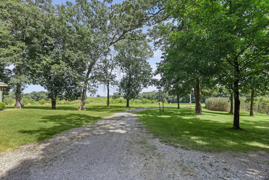 18802 N Moonbeam Lane, Mount Vernon, IL 62864 - #3