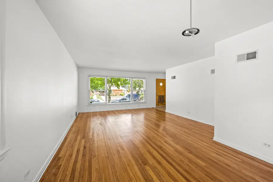 9522 Lawler Avenue, Skokie, IL 60077 - #2