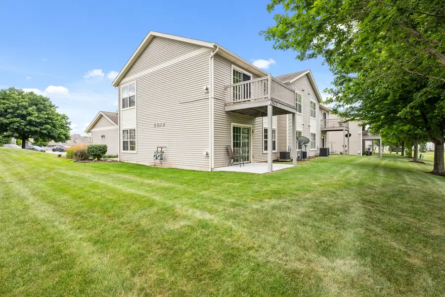967 Arvle Circle #967, Sycamore, IL 60178 - #3