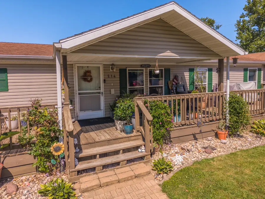 214 S 6th Street, Chatsworth, IL 60921 - #3