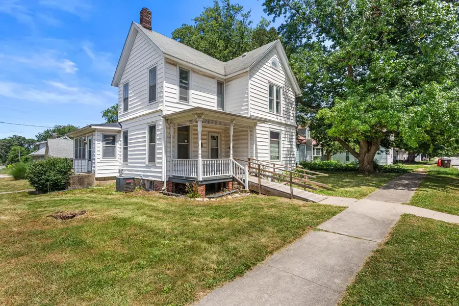 324 W Water Street, Farmer City, IL 61842 - #2