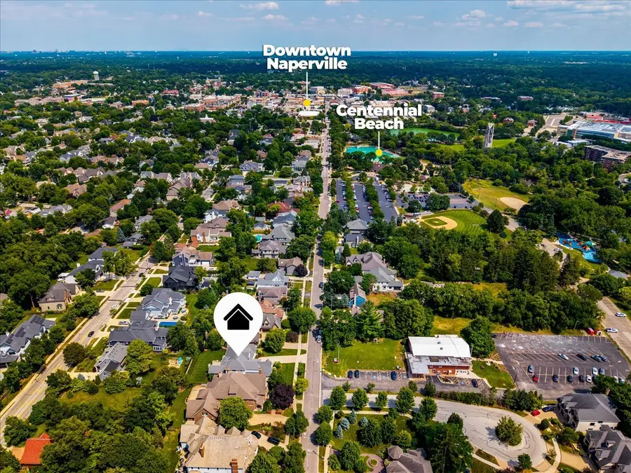 907 Jackson Avenue, Naperville, IL 60540 - #3