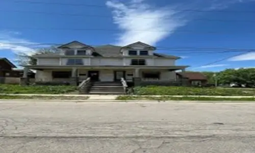 16-18 N Green Avenue, Freeport, IL 61032 - #2