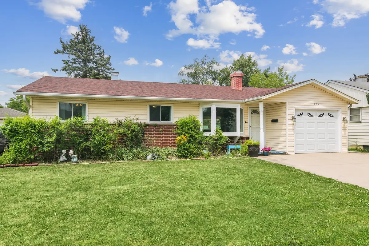 712 Saint Marys Parkway, Buffalo Grove, IL 60089 - #1