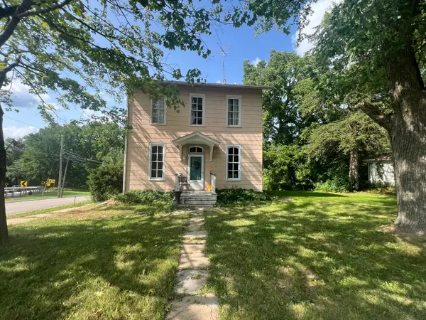 202 E Lincoln Street, Mt. Carroll, IL 61053