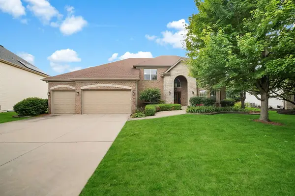 1891 S Raes Creek Drive, Bolingbrook, IL 60490