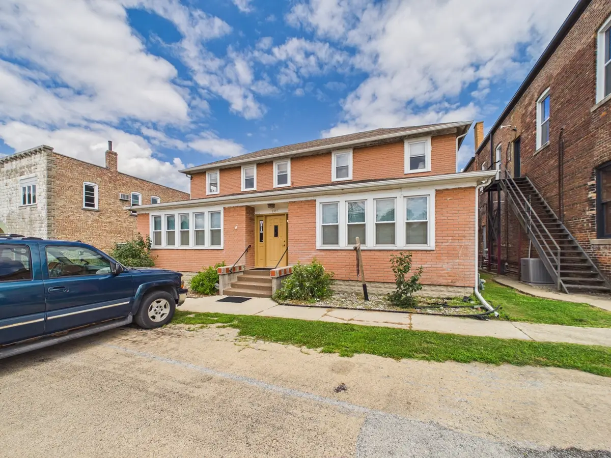 605 Reed Street, Beecher, IL 60401 - #1