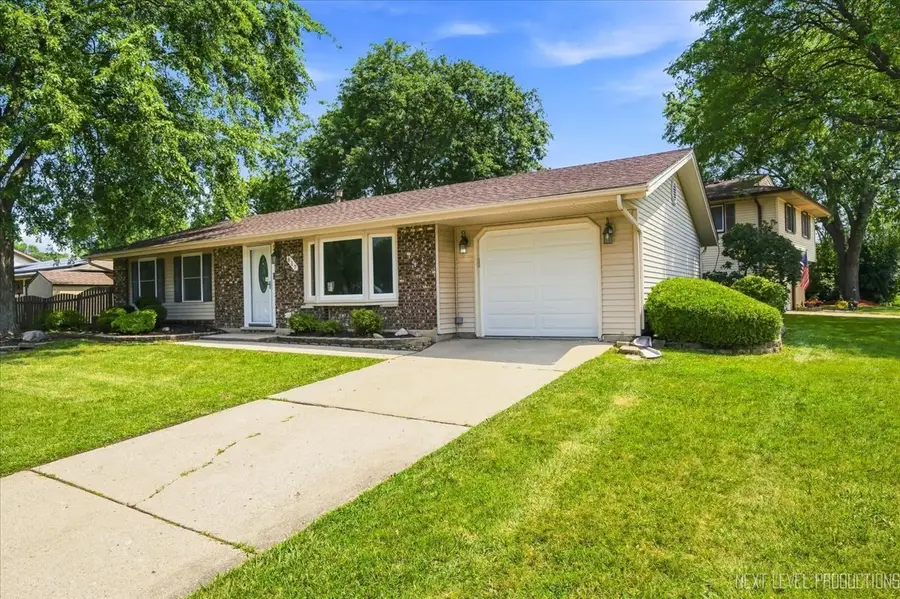 817 Stamford Court, Schaumburg, IL 60193 - #2
