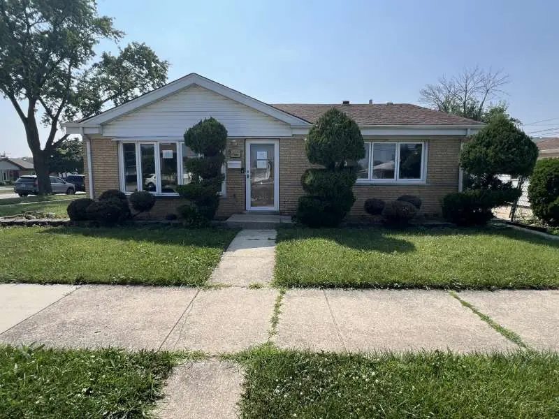 Address Withheld By Seller, Oak Lawn, IL 60453 - #1