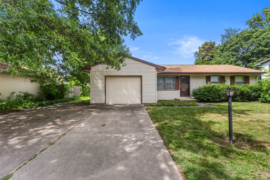 2306 Belmore Drive, Champaign, IL 61821 - #2