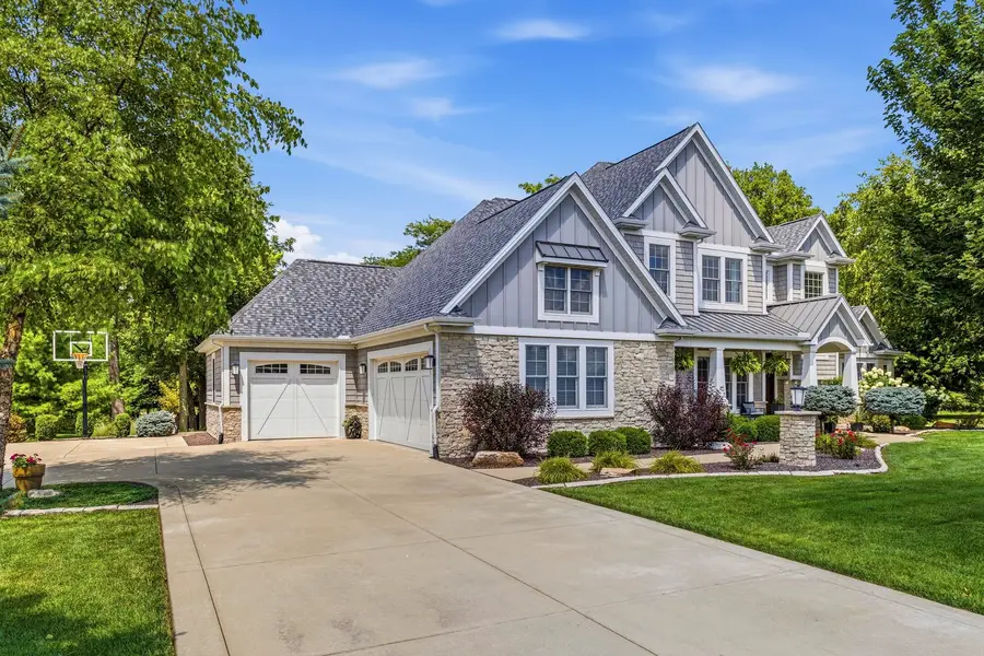 1502 Riverwood Point, Mahomet, IL 61853 - #2