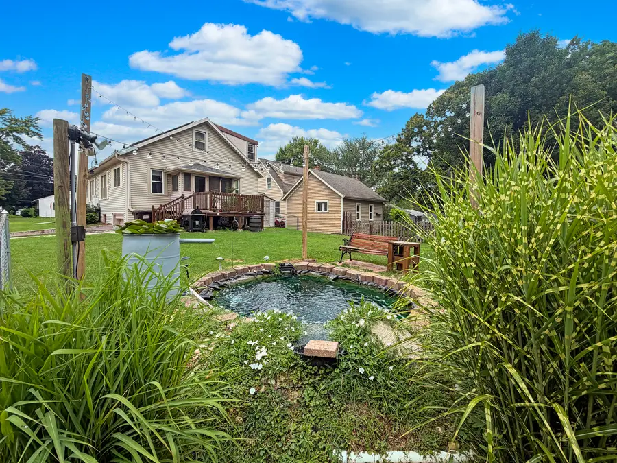 103 N Sunset Avenue, Freeport, IL 61032 - #2