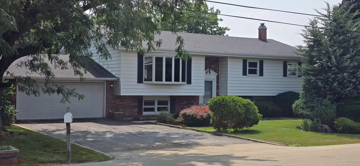 12135 Hillcrest Drive, Lemont, IL 60439 - #1