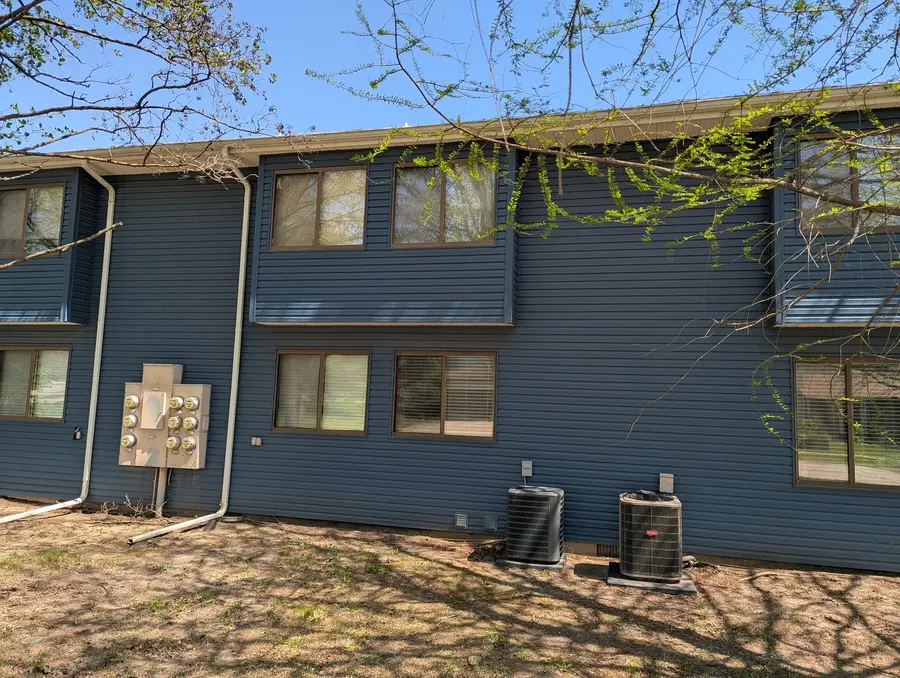 2575 Clayton Boulevard #2575, Champaign, IL 61822 - #2