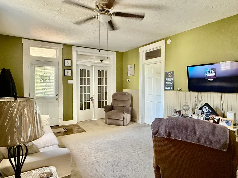 208 E 8th Street, Metropolis, IL 62960 - #3