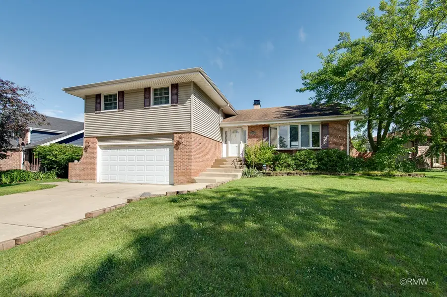 1233 N Hickory Trail, Addison, IL 60101 - #3