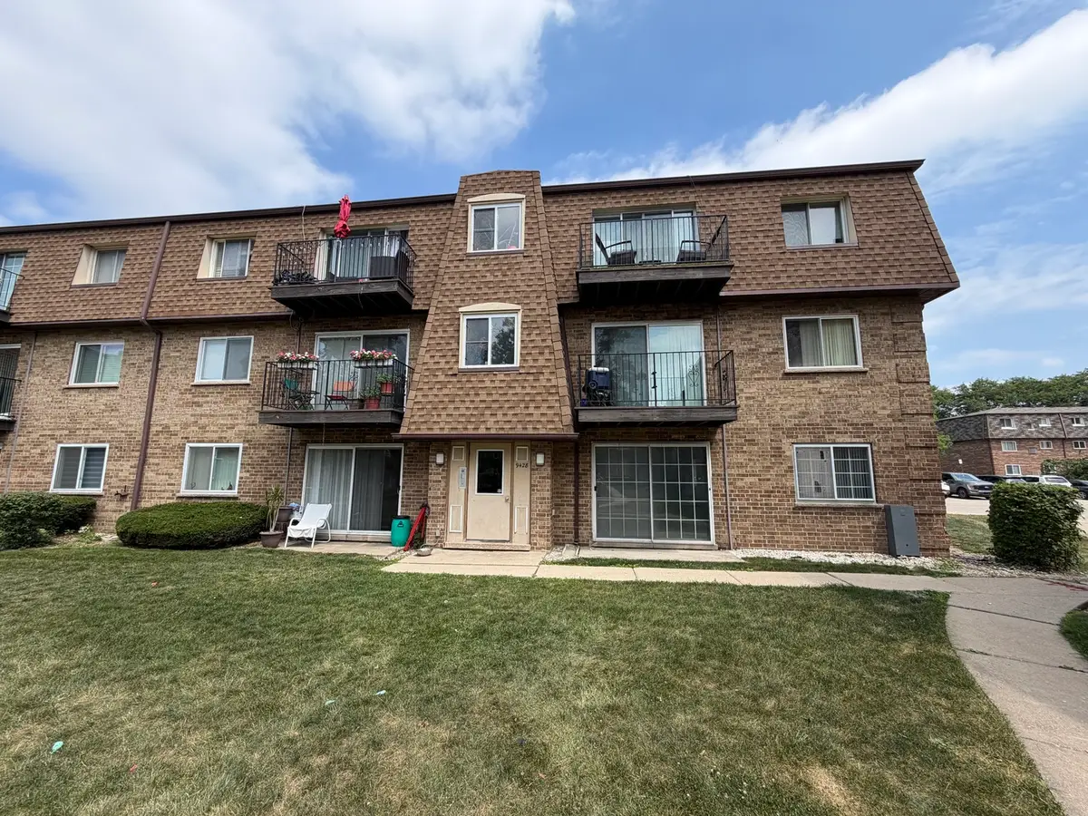 9428 Bay Colony Drive #1S, Des Plaines, IL 60016 - #1