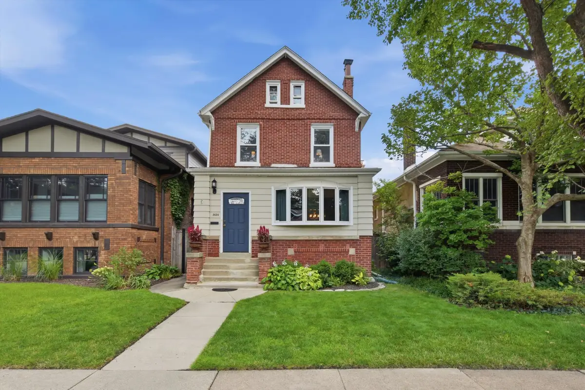 2624 W Wilson Avenue, Chicago, IL 60625 - #1