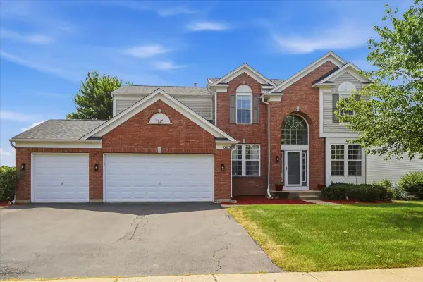 663 Huntington Boulevard, West Dundee, IL 60118