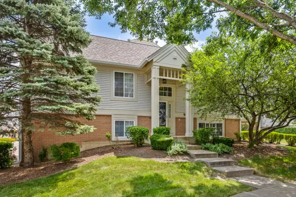 919 Pheasant Trail, St. Charles, IL 60174
