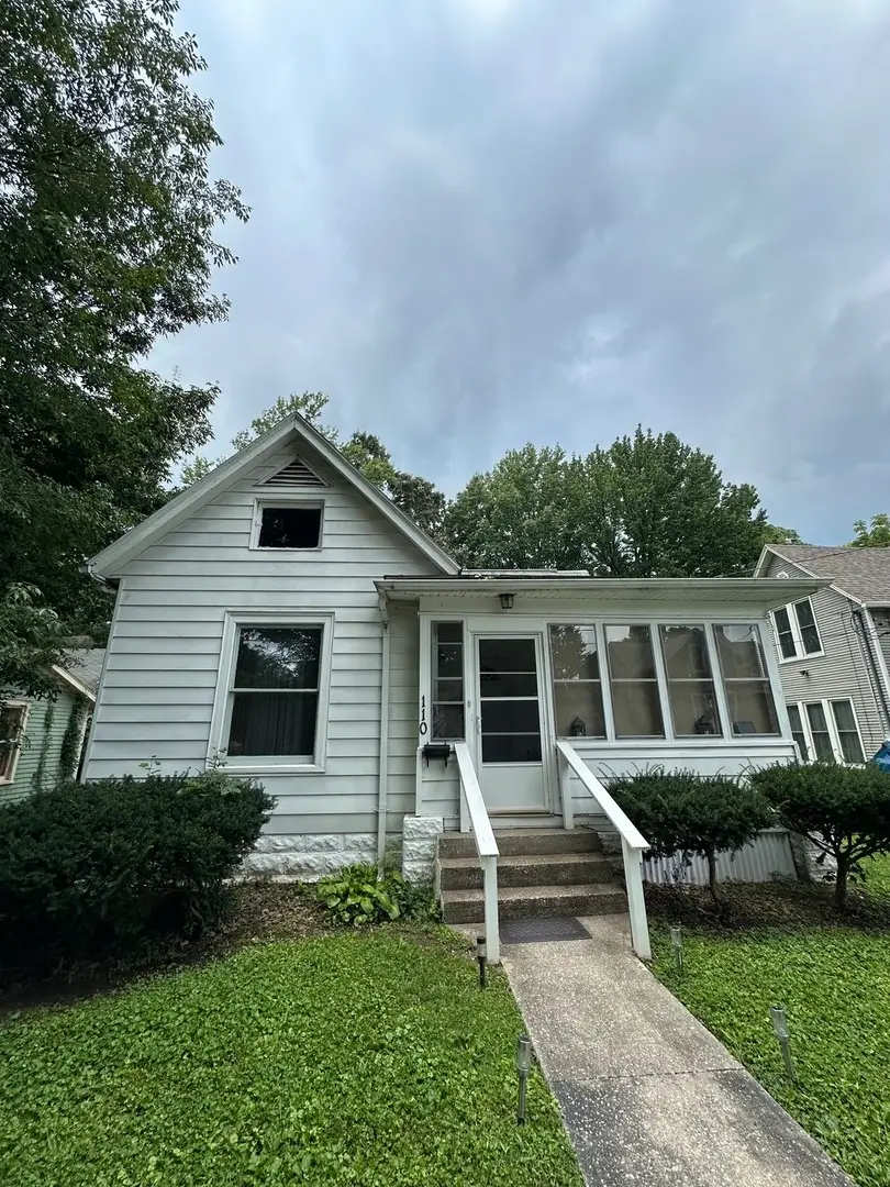 110 S Forest Avenue, Carbondale, IL 62901 - #1