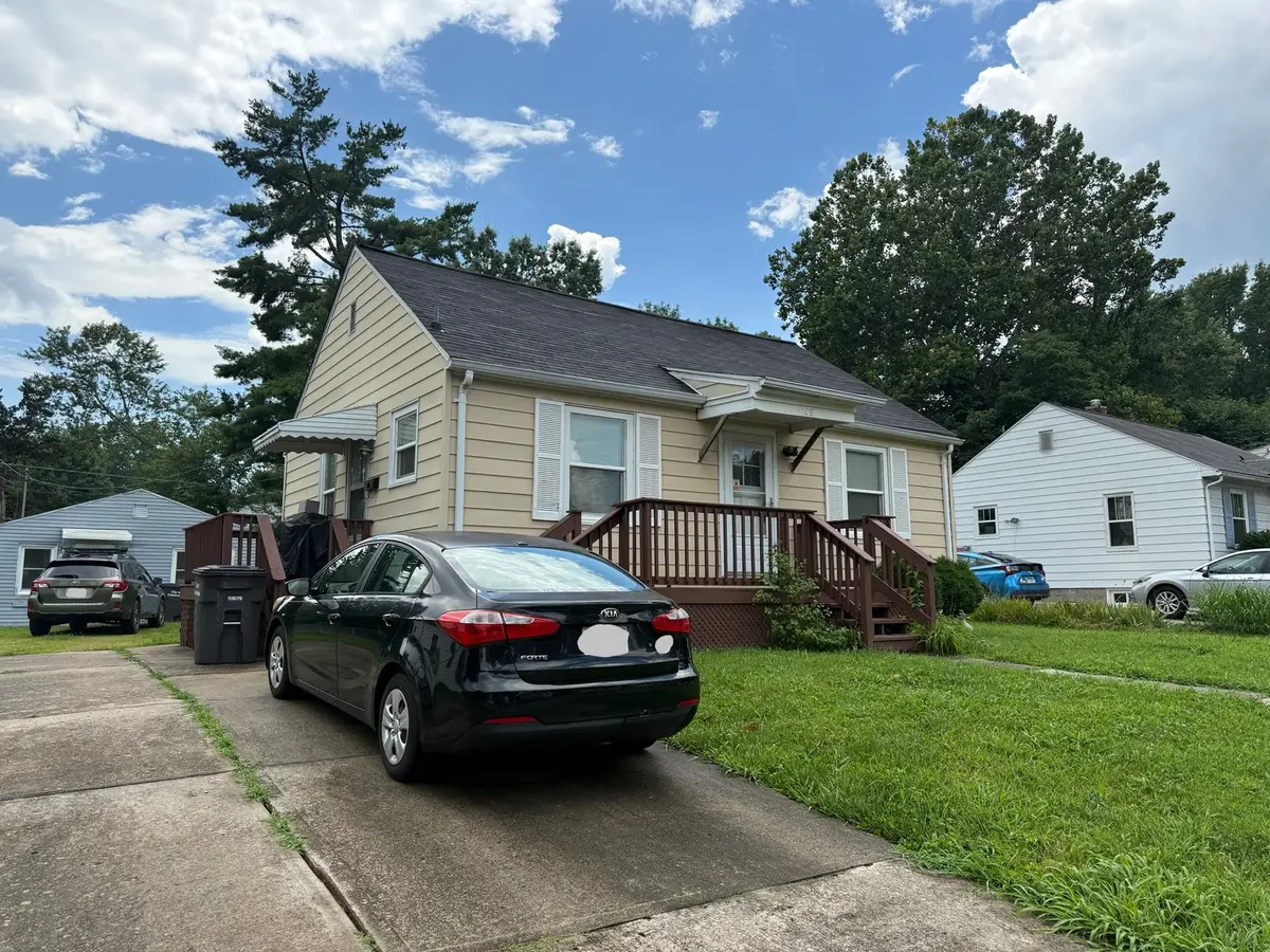 1109 W Walkup Avenue, Carbondale, IL 62901 - #1