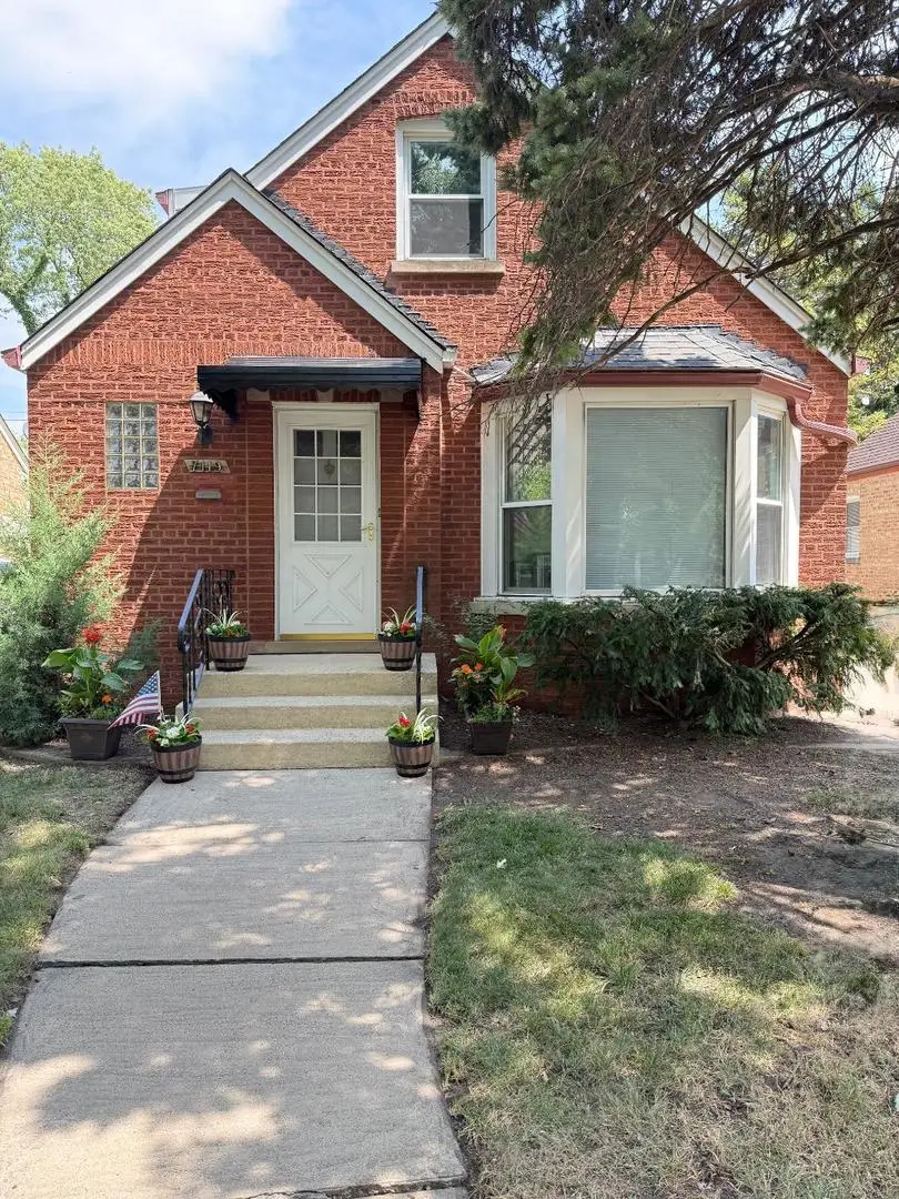 7119 N Merrimac Avenue, Chicago, IL 60646 - #1