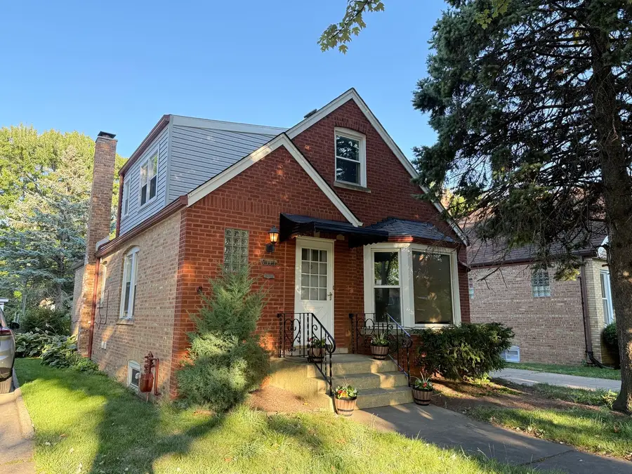 7119 N Merrimac Avenue, Chicago, IL 60646 - #3