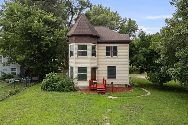 403 S 2nd Street, Wapello, IA 52653