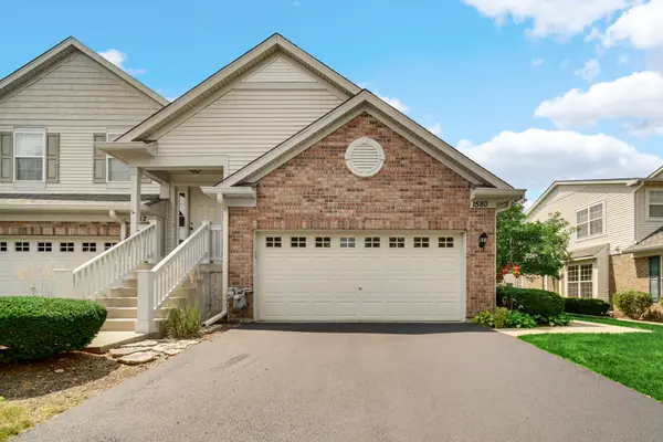 1580 Millbrook Drive, Algonquin, IL 60102
