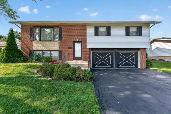 6318 Arcadia Drive, Tinley Park, IL 60477