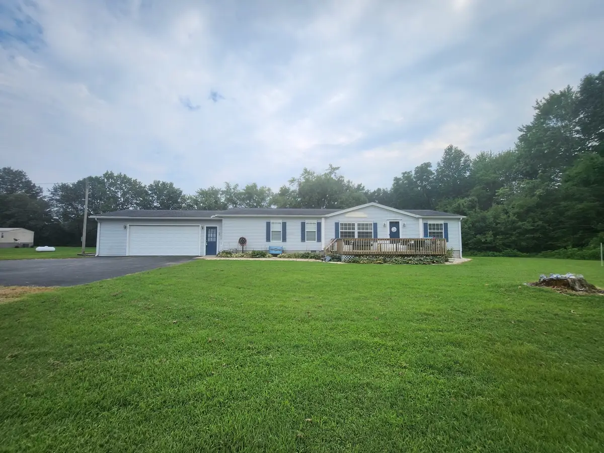15547 Vivian Street, Sesser, IL 62884 - #1