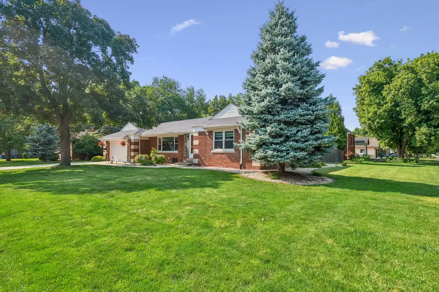 1432 Robinhood Lane, La Grange Park, IL 60526 - #2