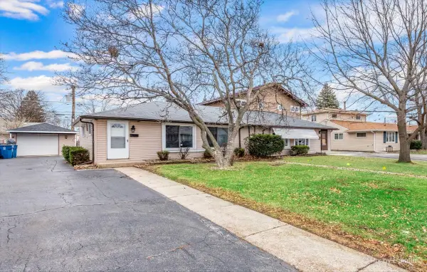 4570 W 88th Place, Hometown, IL 60456