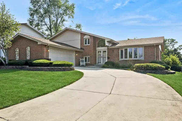 13520 Overland Trail, Orland Park, IL 60467