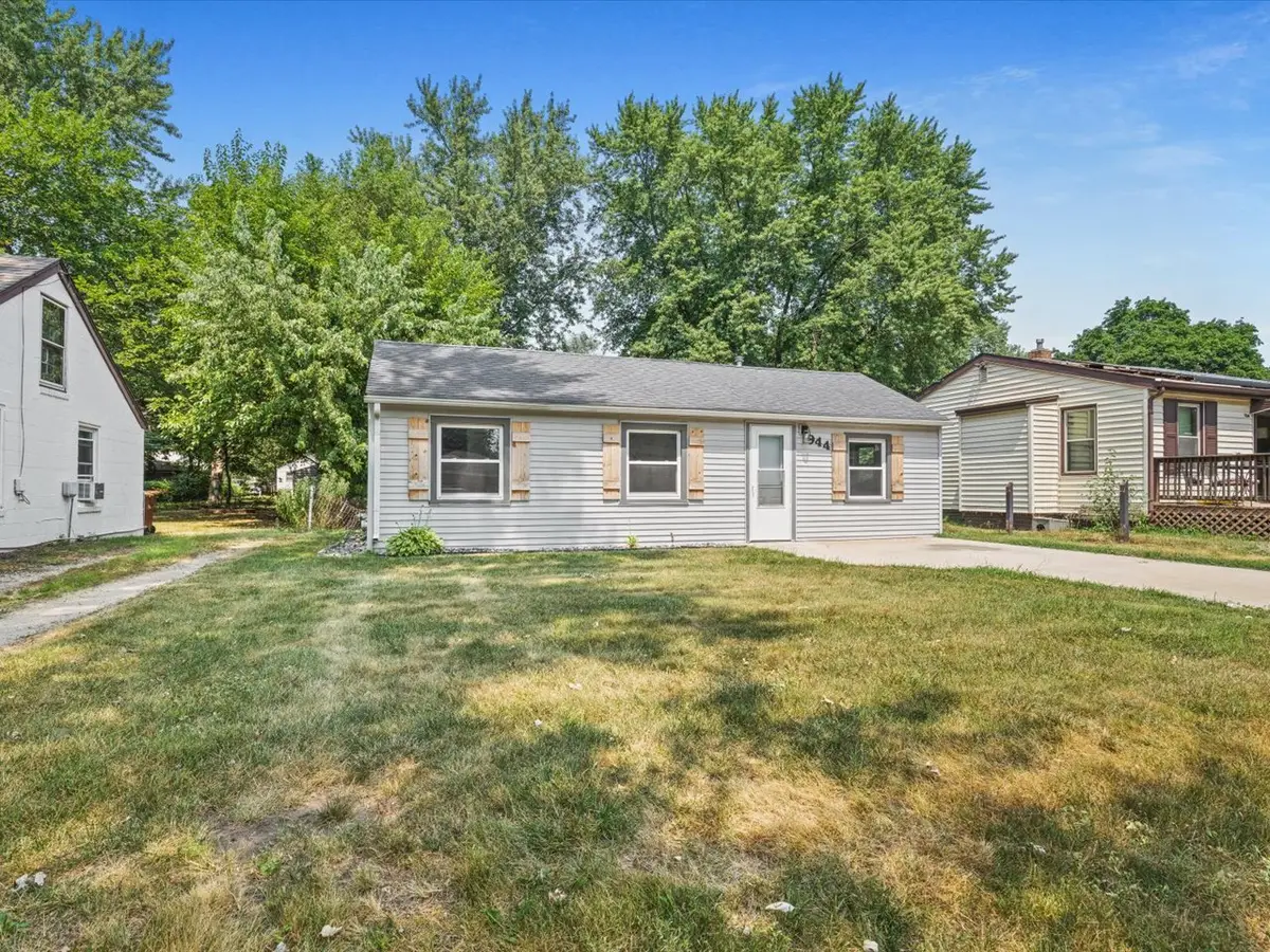 944 Kingsley Drive, Machesney Park, IL 61115 - #1
