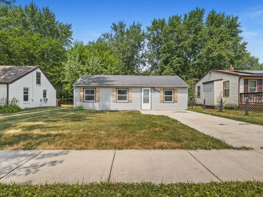 944 Kingsley Drive, Machesney Park, IL 61115 - #2