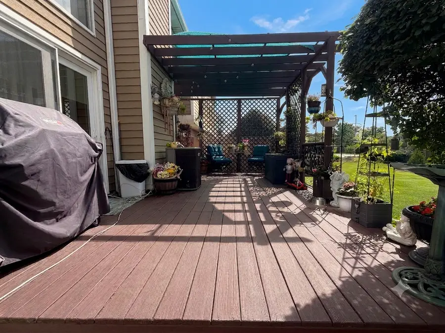 637 Ascot Lane, Streamwood, IL 60107 - #2
