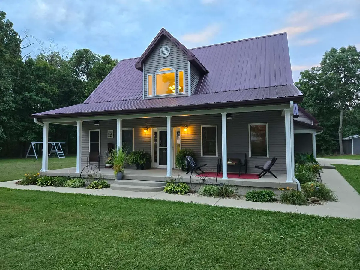 18178 N White Swan Lane, Richview, IL 62877 - #1