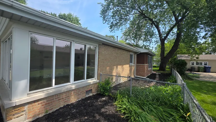 8867 Mobile Avenue, Oak Lawn, IL 60453 - #2