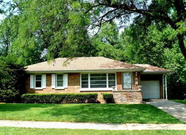 308 N Maple Street, Glen Ellyn, IL 60137