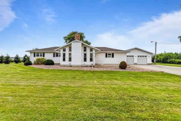 40 E 950 North Road, Cerro Gordo, IL 61818