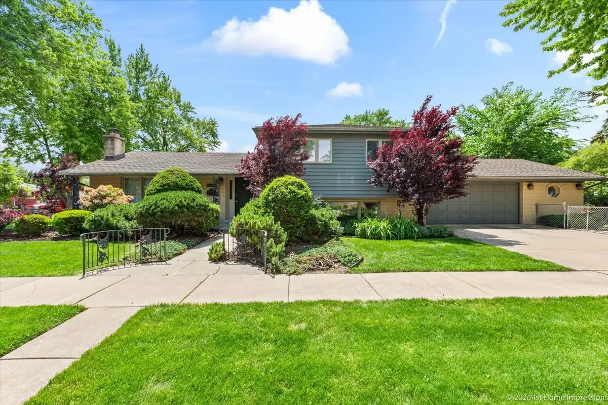 9600 Mayfield Avenue, Oak Lawn, IL 60453 - #1